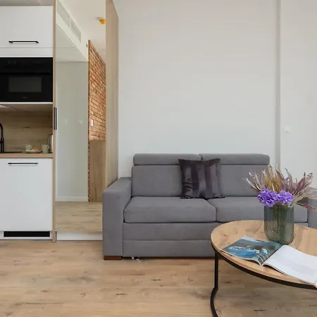 Business Kasprzaka With Parking By Renters