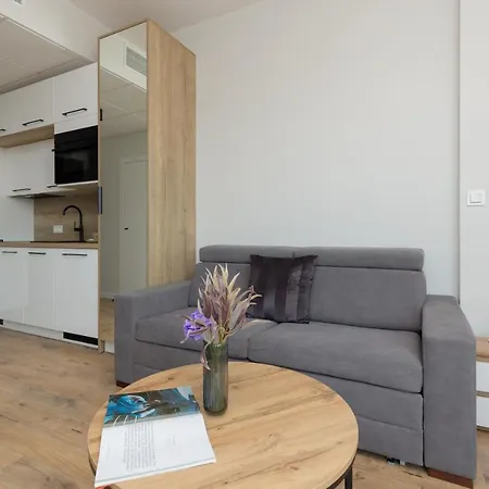 Aparthotel Business Kasprzaka With Parking By Renters *