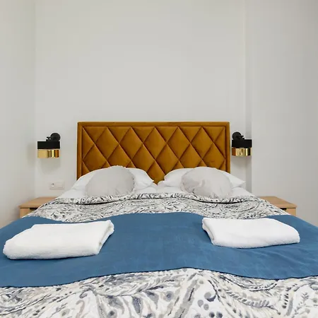 Business Kasprzaka With Parking By Renters * Warsaw