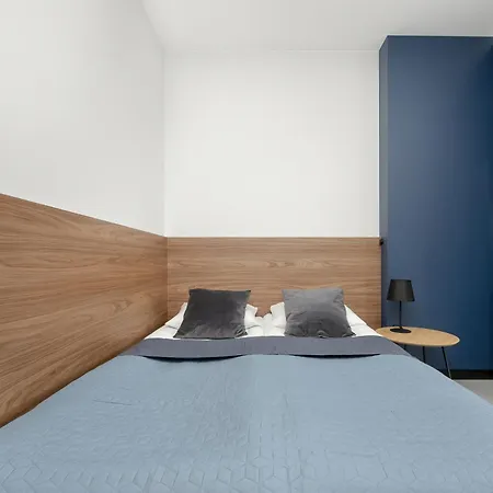 Business Kasprzaka With Parking By Renters * Warsaw