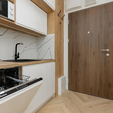 Business Kasprzaka With Parking By Renters