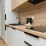Business Kasprzaka By Renters Apartmanhotel Varsó
