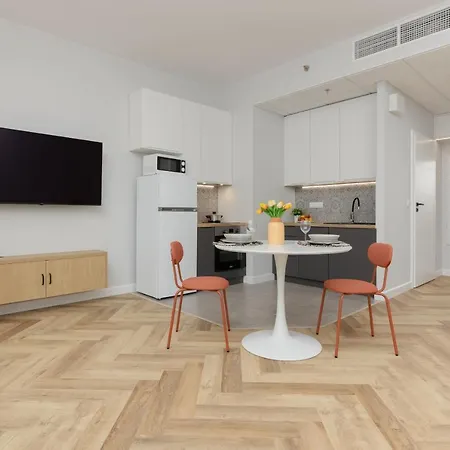 Business Kasprzaka By Renters Apartmanhotel Varsó