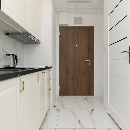Apart-hotel Business Kasprzaka With Parking By Renters Varsóvia